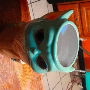 baby yoda you can put it like decorations or put spoons candy and more